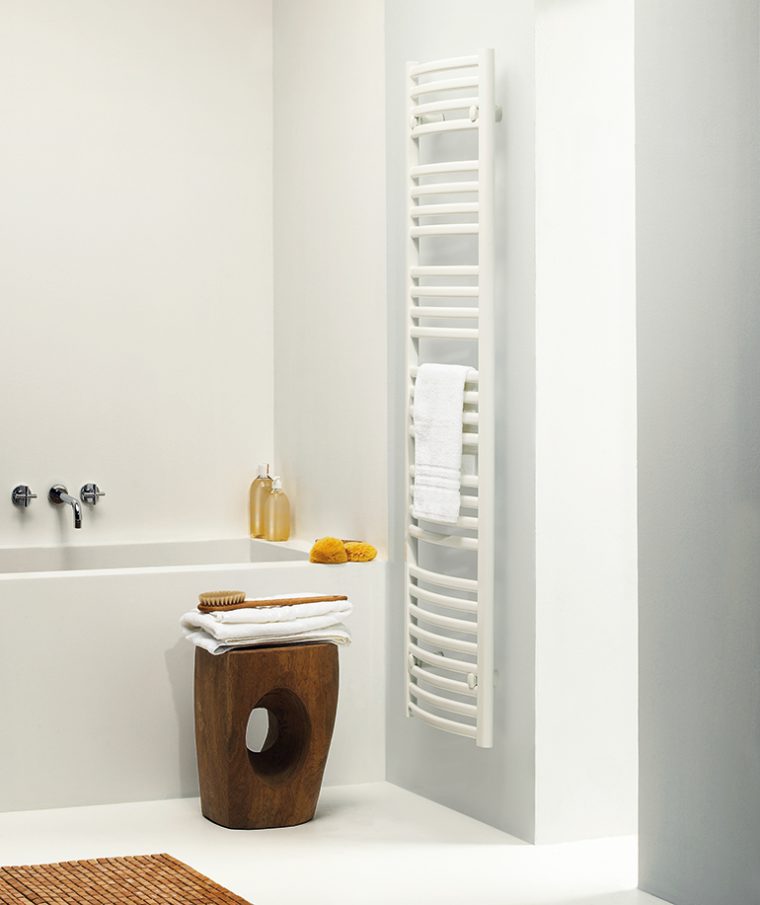 Tavallisen kylpyhuoneen radiaattorin virtaus?